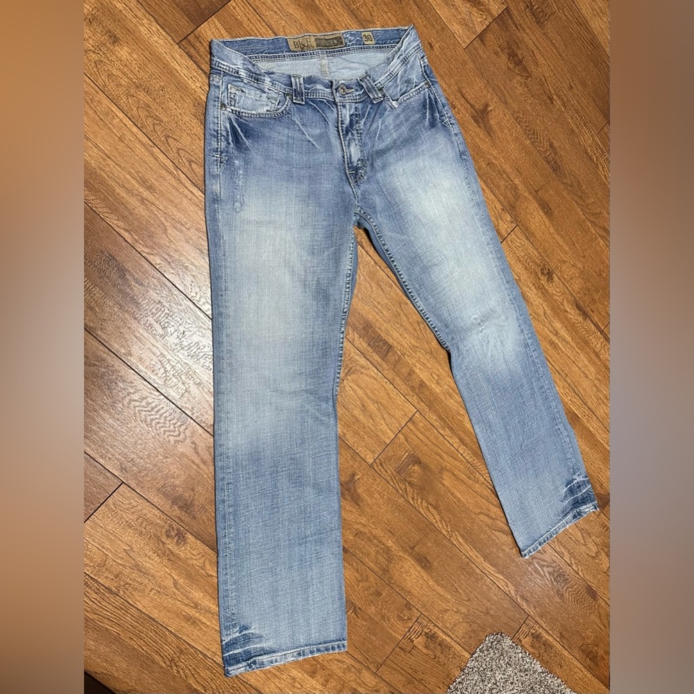 BKE Denim Brayden tagged 30x32 light wash, straight leg